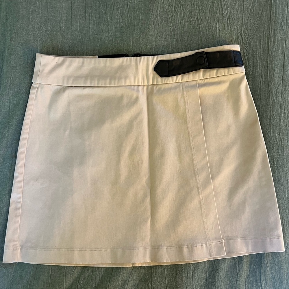 Alice + Olivia Beige and Black Skirt Size 0